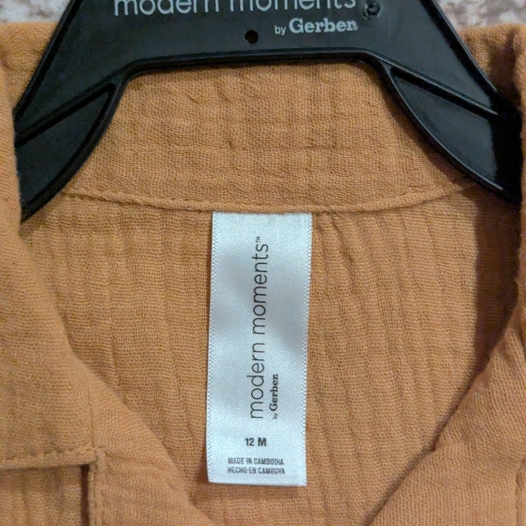 Textured Button-Up Onesie - Cinnamon - Picture 2 of 5